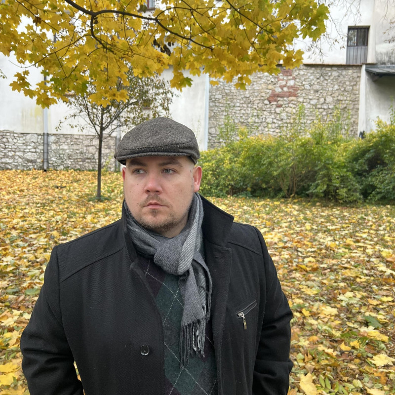 Dominik Wrona - właściciel KOMPSERV